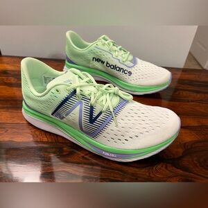 New Balance Fuel Cell Pacer Sz 9.5